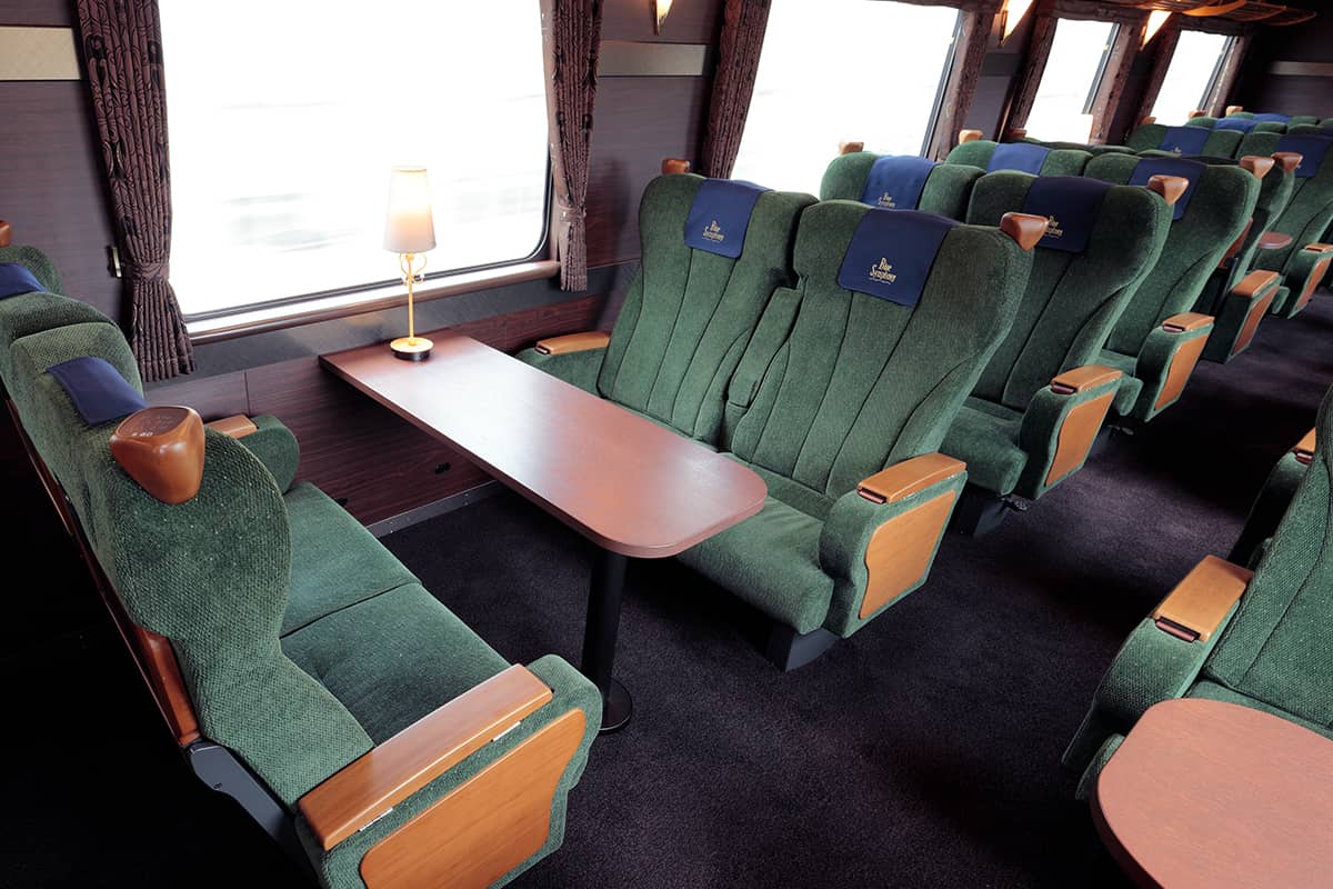 (photo) Blue Symphony limited express sightseeing train 2