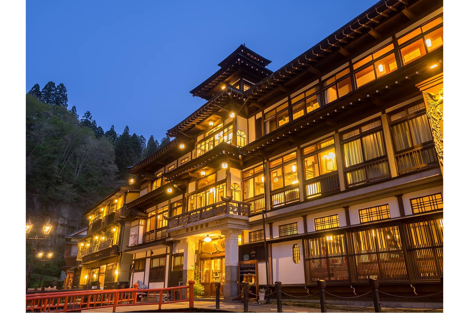 (photo) Ginzan Onsen 3